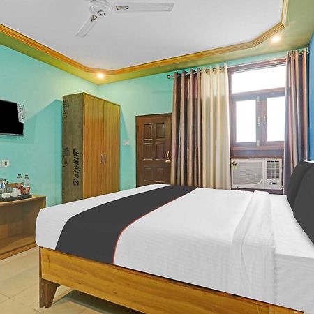 Collection O Premier Near Hazratganj Lucknow Exterior foto