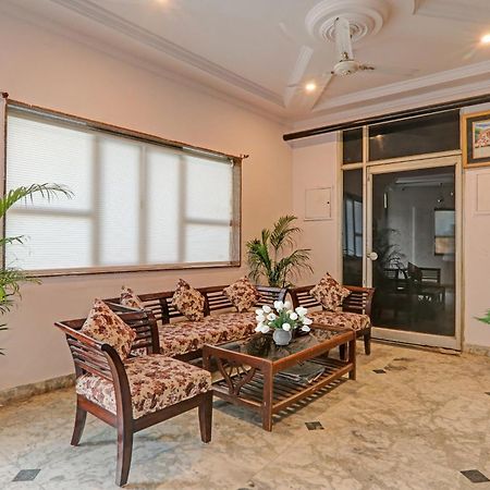 Collection O Premier Near Hazratganj Lucknow Exterior foto