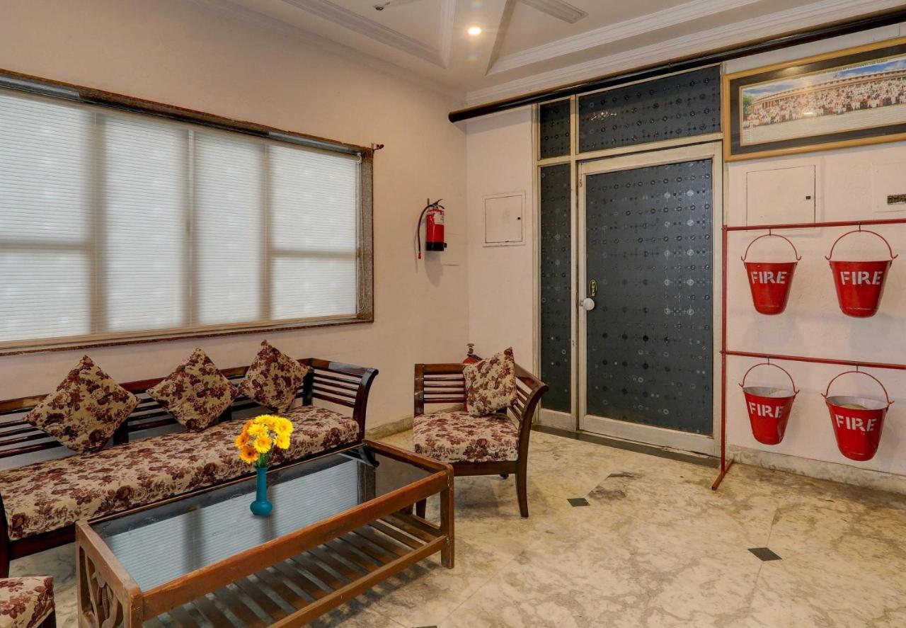 Collection O Premier Near Hazratganj Lucknow Exterior foto
